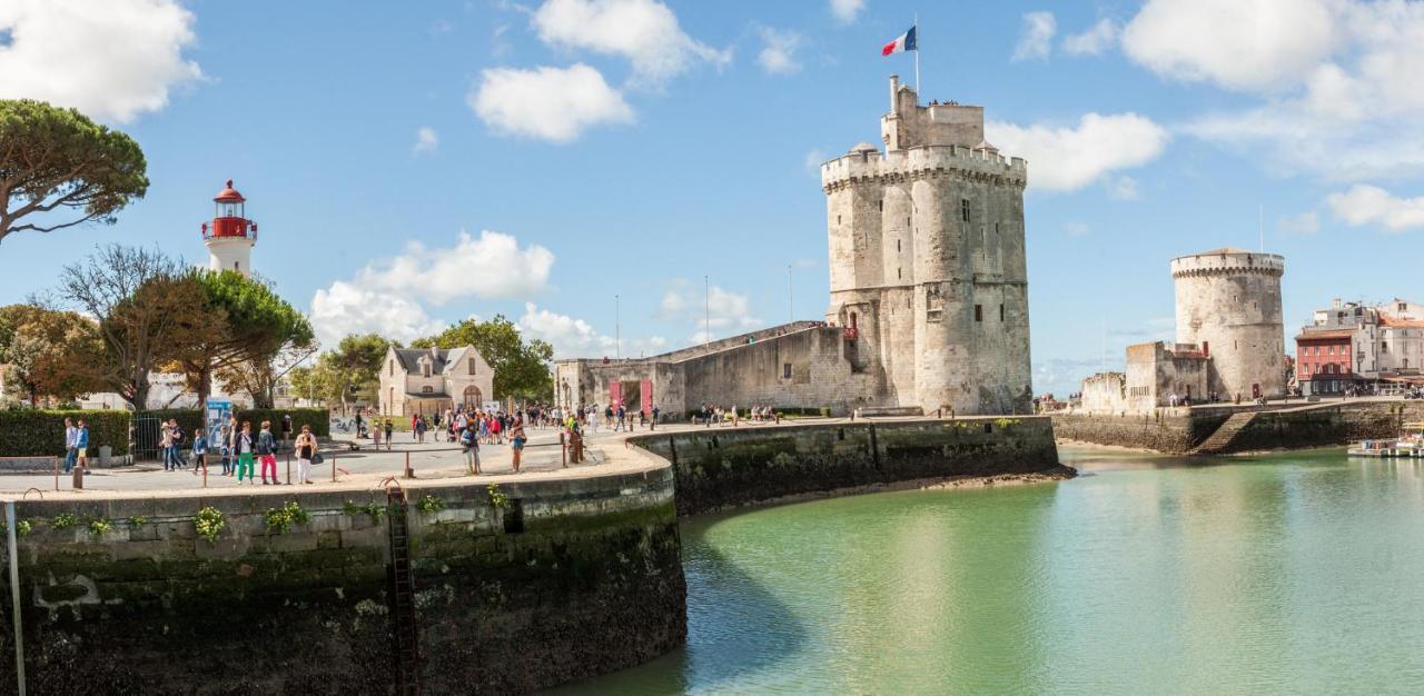 Charmant Cocon Iode Cosy Equipe, Baigne De Lumiere, Situe Au Coeur De La Rochelle A 1Min A Pied Du Marche Central Avec Tv Et Wifi Esterno foto