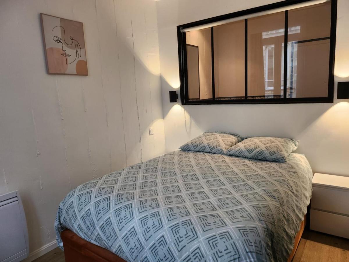 Charmant Cocon Iode Cosy Equipe, Baigne De Lumiere, Situe Au Coeur De La Rochelle A 1Min A Pied Du Marche Central Avec Tv Et Wifi Esterno foto